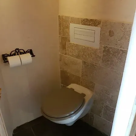 Maison Avec Tour En Pierre Au Coeur Des Champs De Lavande Dom wakacyjny *